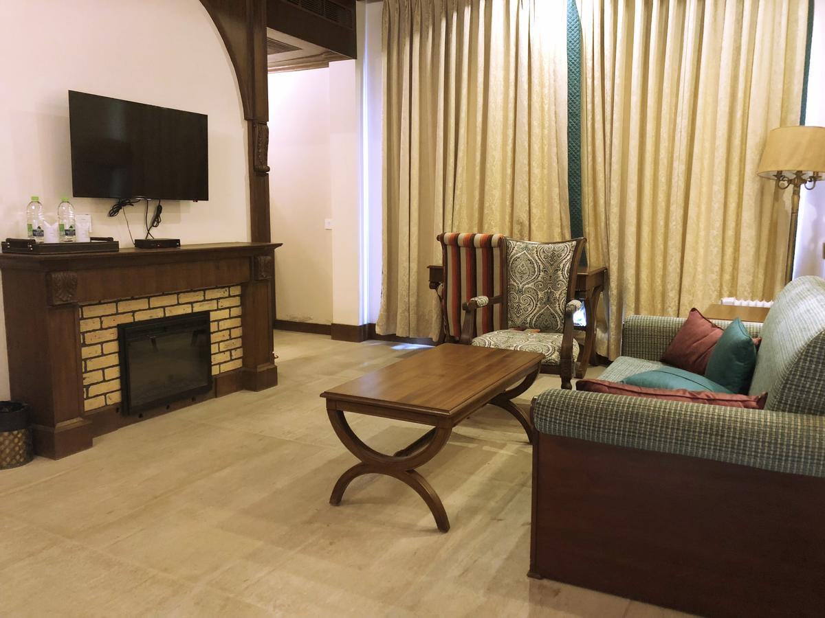 Corbett Wild Iris Spa And Resort Рамнагар Экстерьер фото